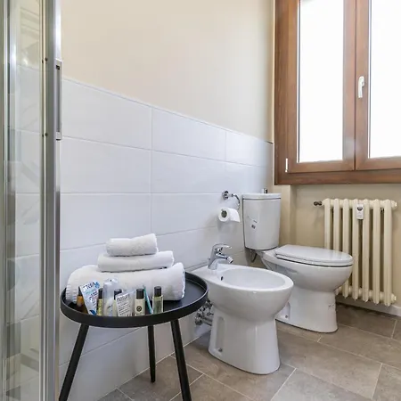Storchi 12 Apartament - Affitti Brevi Italia Modena