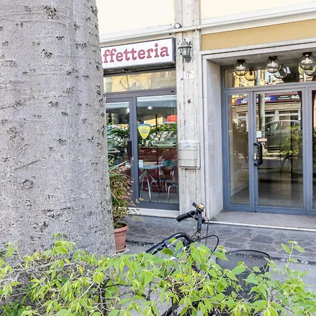 Storchi 12 Apartament - Affitti Brevi Italia * Modena