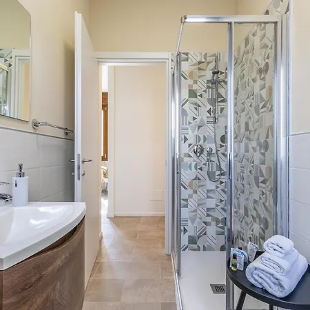 Storchi 12 Apartament - Affitti Brevi Italia *