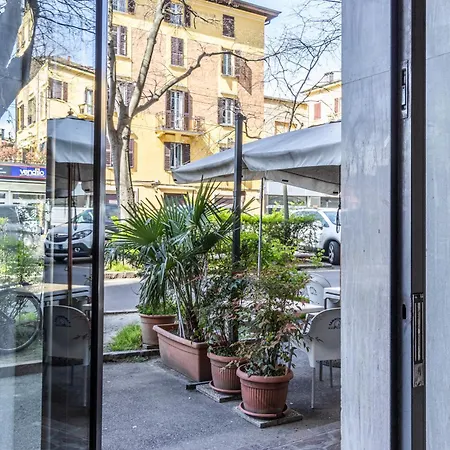 Storchi 12 Apartament - Affitti Brevi Italia * Modena